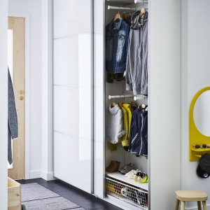Szafa IKEA Pax Farvik. Fot. IKEA
