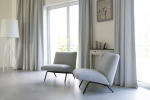 Fotel Adriana Furniture na aukcji charytatywnej