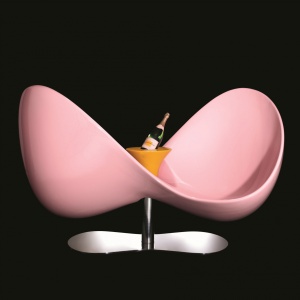 „Love Seat” - sofa dla dwojga (Veuve Clicquot)
