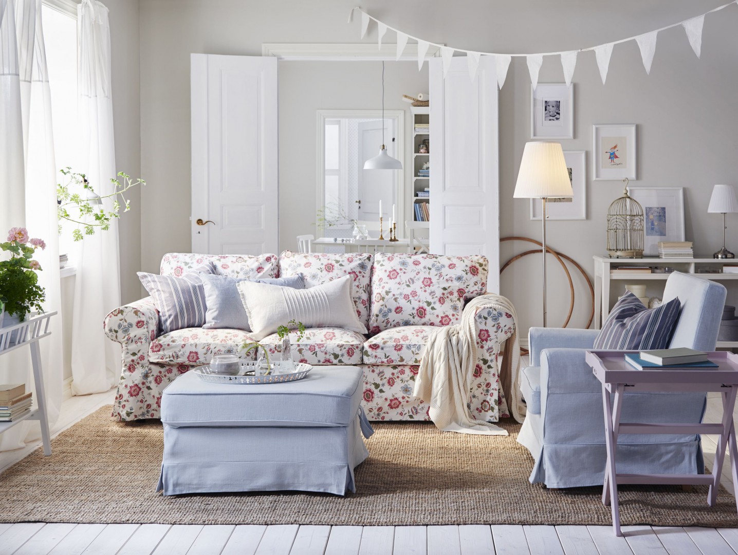 Sofa Ektorp firmy IKEA. Fot. IKEA