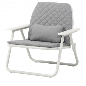 Składany fotel. Projekt: Jon Karlsson. Fot. IKEA