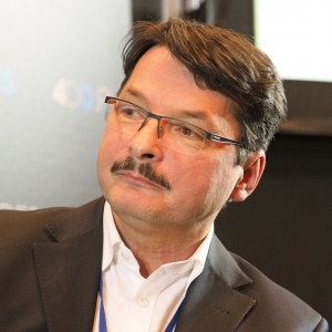 Jerzy Smardzewski, kierownik Katedry Meblarstwa Wydziału Technologii Drewna Uniwersytetu Przyrodniczego w Poznaniu. Fot. PTWP