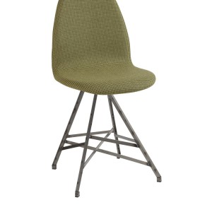 Krzesło holenderskiej marki Spoinq. Fot. Spoinq/BM Housing