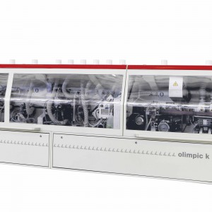 „Olimpic k 800” to elastyczna okleiniarka sterowana elektronicznie. Fot. SCM Group