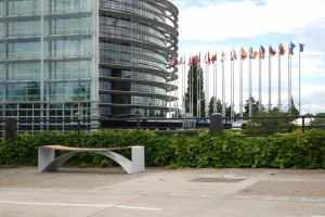 Meble miejskie projektu Pawła Grobelnego stanęły w Strasburgu