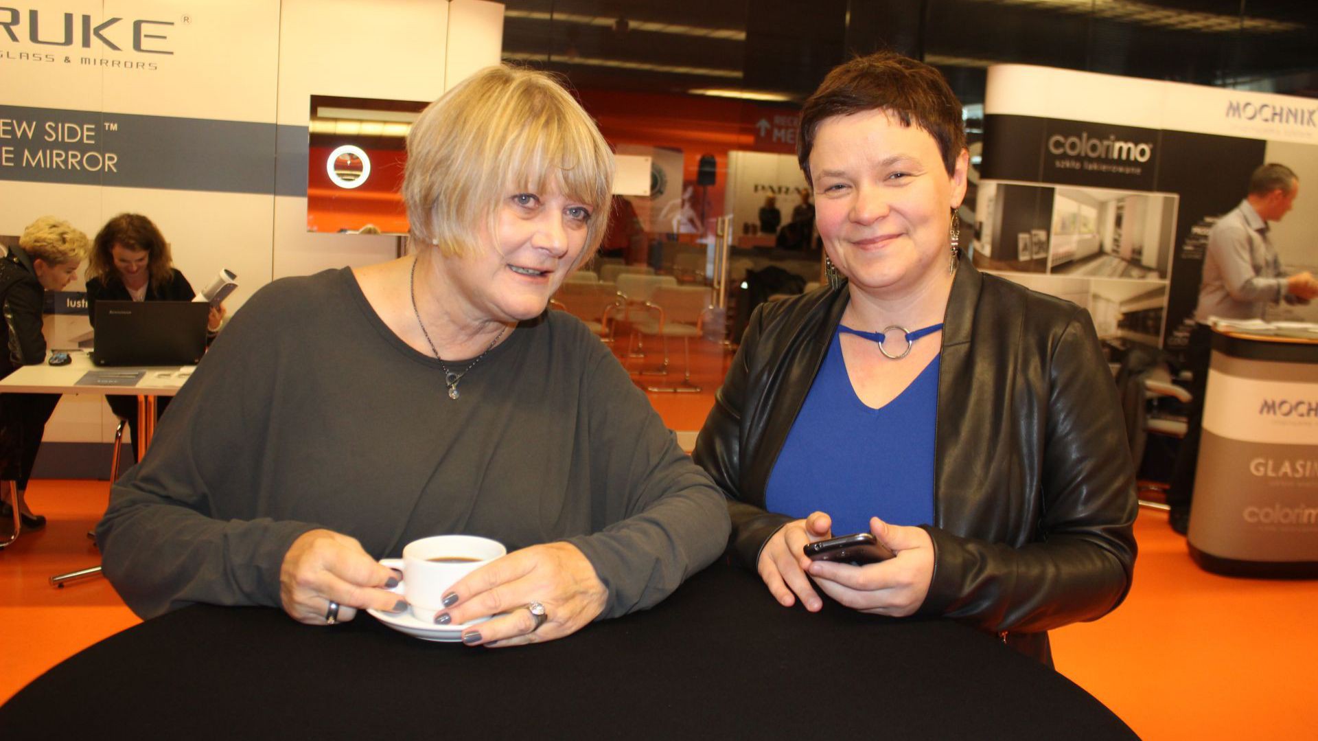 Prof. Ewa Kuryłowicz i Justyna Łotowska - dyrektor wydawniczy Publikatora, podczas Studia Dobrych Rozwiązań w Białymstoku
