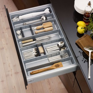 Szuflada i organizer Orga Tray. Fot. Hettich