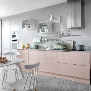 Kuchnia z kolekcji Senso Kitchens. Fot. BRW
