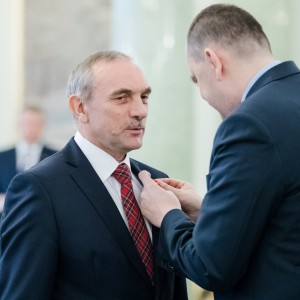 Prezes Jan Szynaka odznaczony przez Prezydenta RP. Fot. Krzysztof Sitkowski / KPRP