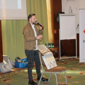 Gość specjalny Artur Indyka, projektant wnętrz, prowadzący program Meblokreacje na antenie Domo+