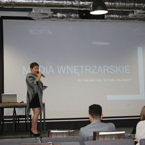 Justyna Łotowska, reprezentująca redakcje Dobrze Mieszkaj i Świat Łazienek i Kuchni, zachęcała do współpracy z mediami wnętrzarskimi
