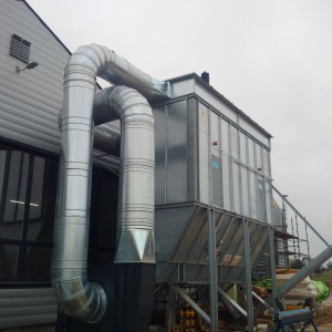 Oprócz odzysku ciepłego powietrza, instalacja Barucca odpowiada również za odzysk odpadów, tj. pyłów drzewnych, które z powodzeniem mogą być stosowane w produkcji ekologicznego paliwa. Fot. IM