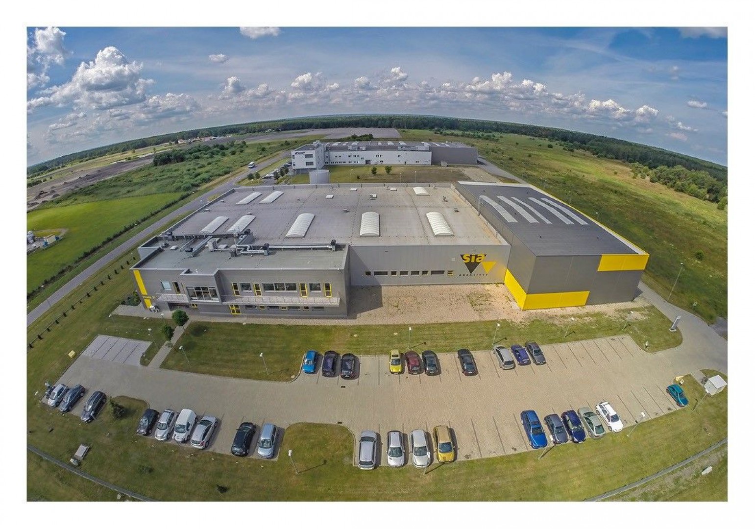 Fabryka sia Abrasives w Goleniowie produkuje materiały ścierne, wykorzystywane m. in. w meblarstwie. Fot. Bosch