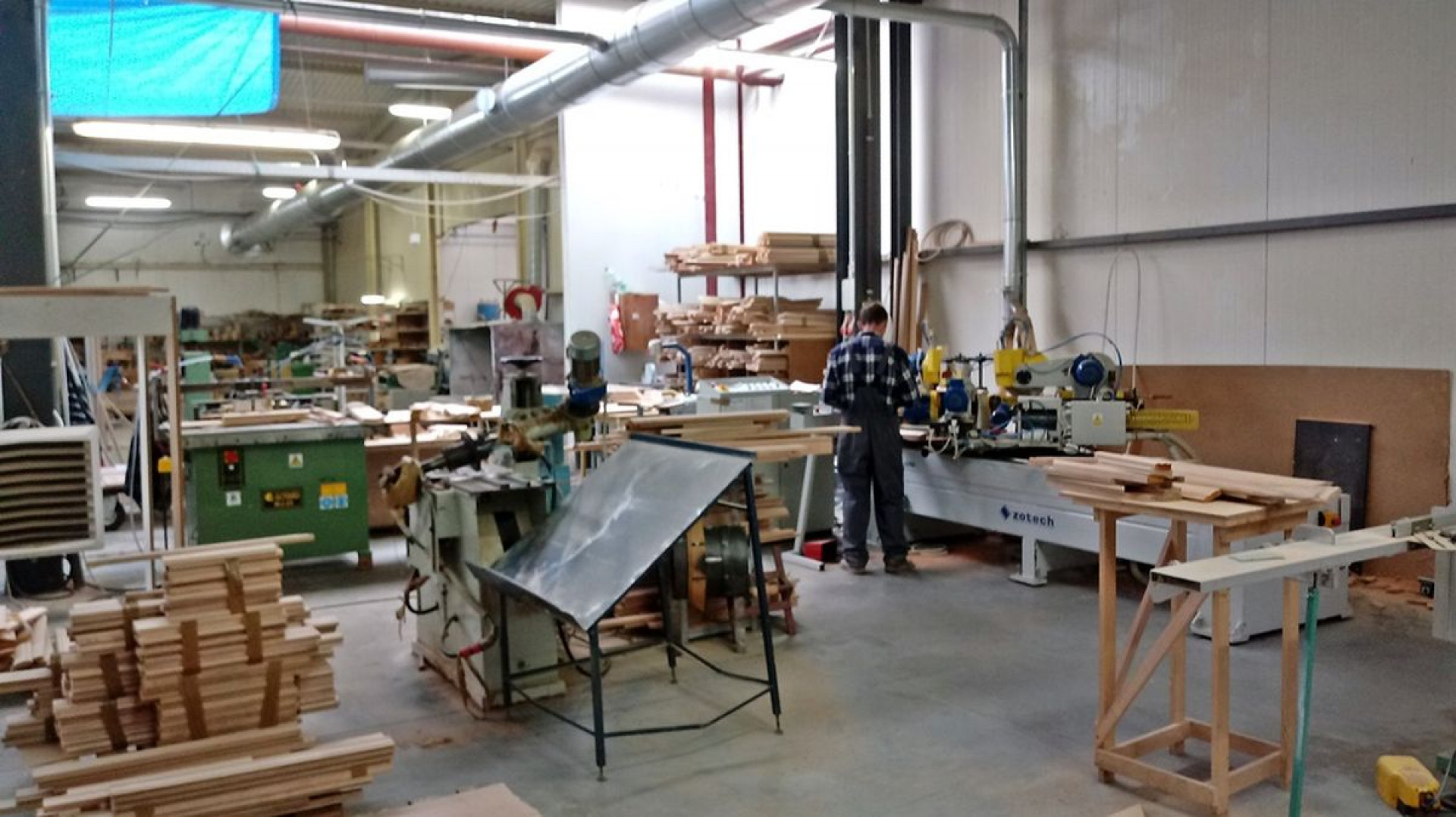 Firma Stolzen sukcesywnie inwestuje w rozwój swojego parku maszynowego oraz zaplecza produkcyjnego. Fot. Stolzen