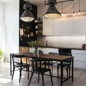 Mieszkanie w kamienicy. Proj. Artes Design i SZARA/studio