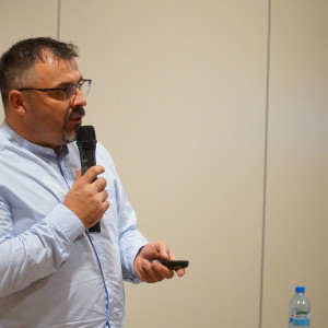 Krzysztof Kopyczyński, reprezentant firmy Finishparkiet