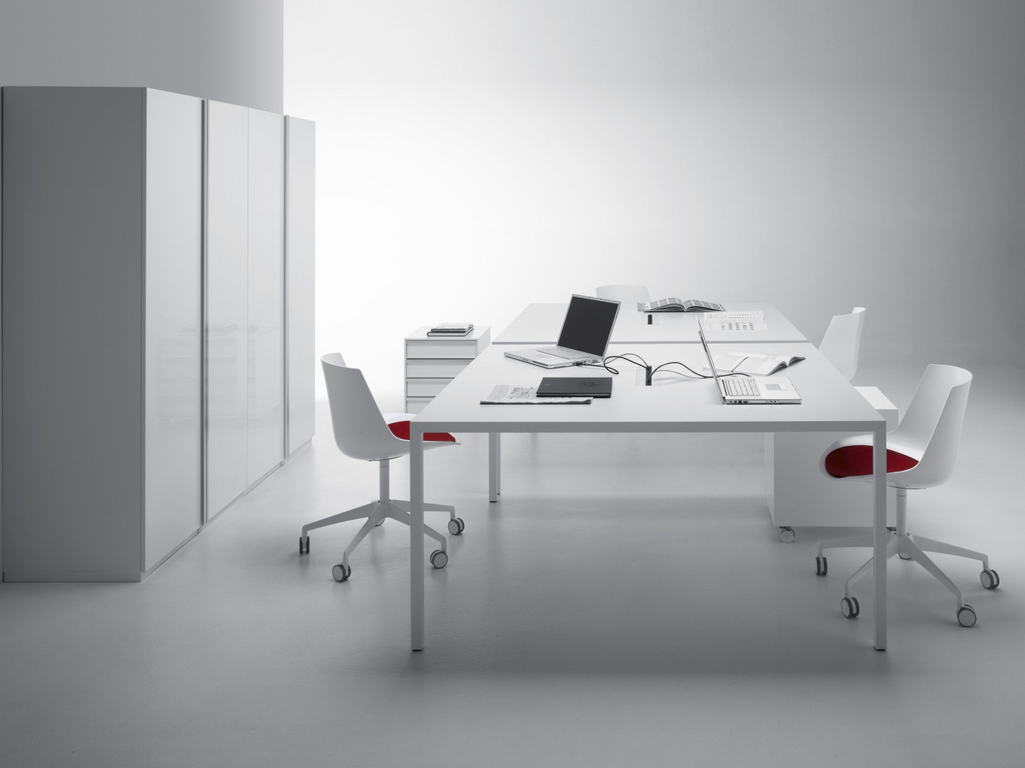 Stół Tense. Fot. MDF Italia/ROOMSdesign