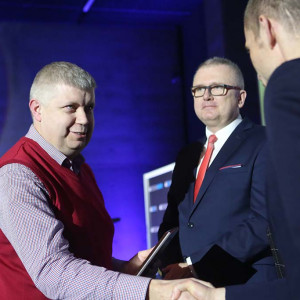W imieniu firmy Rejs dyplom odebrał Michał Pesta, dyrektor sprzedaży. Fot. PTWP