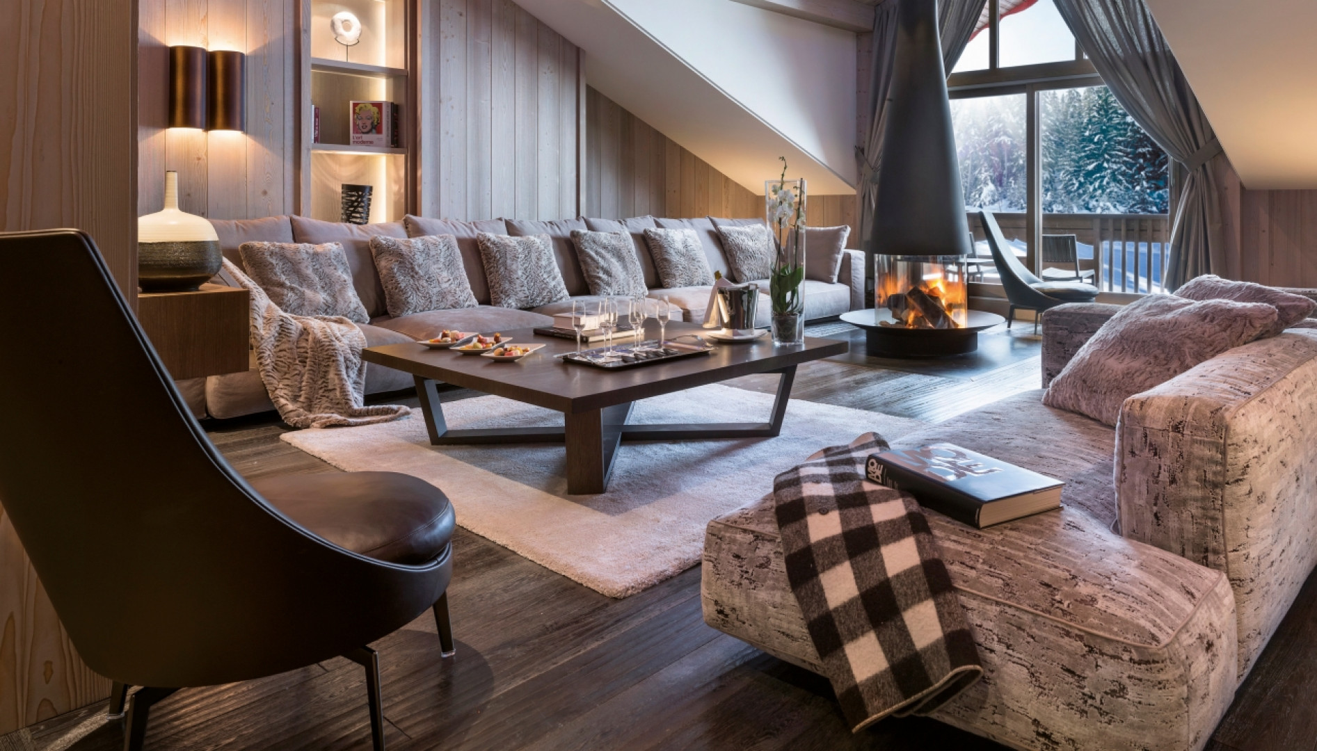 Meble Flexform w alpejskim hotelu. Design: Jean-Marc Mouchet. Fot. Studio Erick Saillet