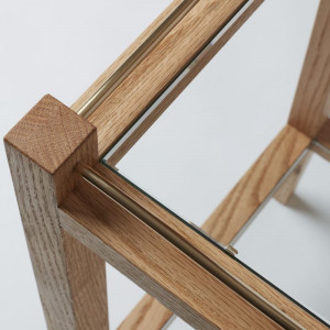 Stolik „Glade”. Projekt: Sapphire Hales. Fot. Ben Tynegate/AHEC