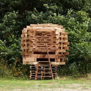 The Nest_Juliet Quintero(Dallas-Pierce-Quintero)_Sir John Sorrell London Design Festival)_red oak_AHEC_(Petr Krejci)