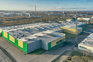 Paged sprzedaje dwie nieruchmości produkcyjno-magazynowe