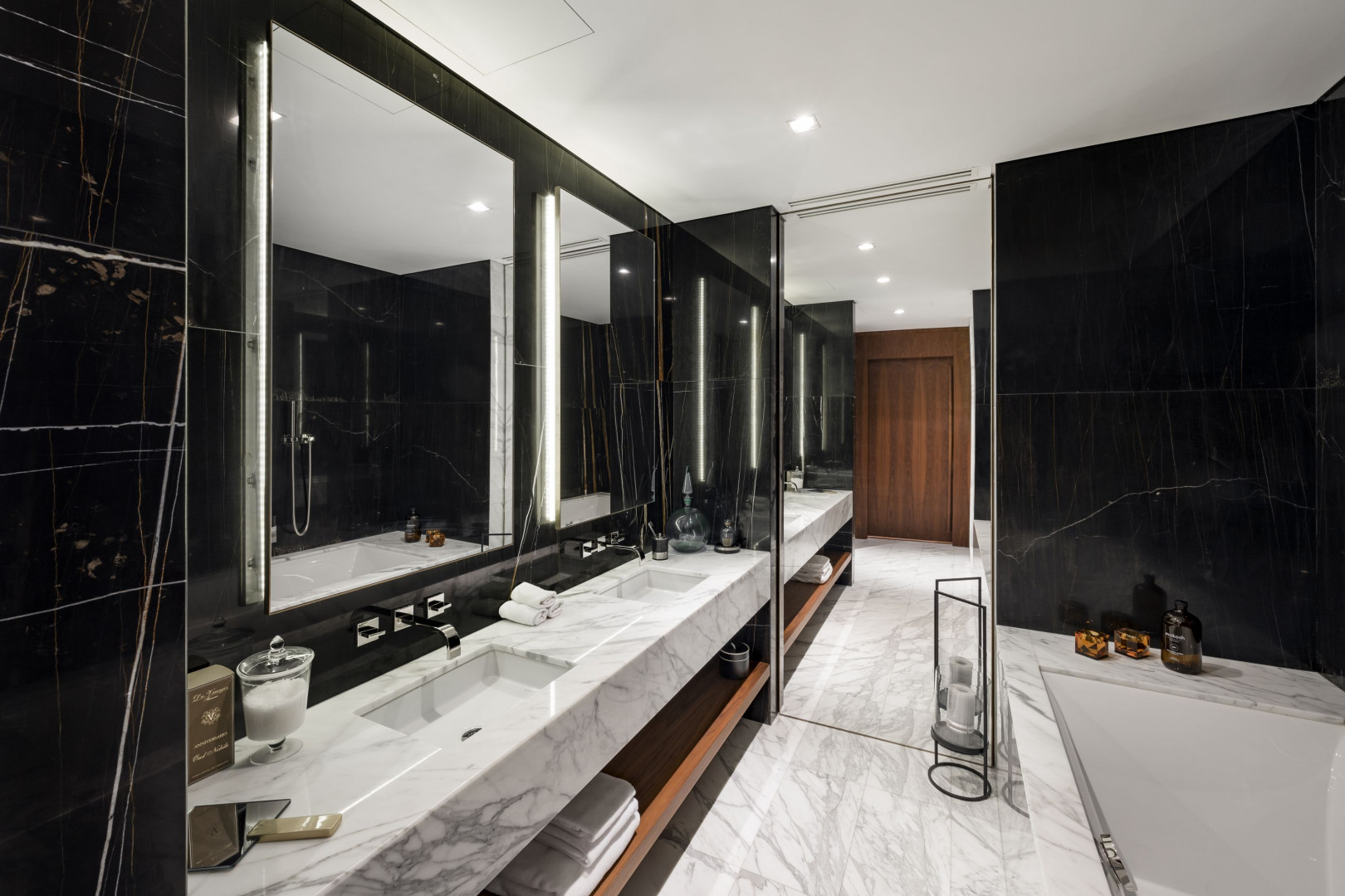 Fot. Galeria Heban, Złota 44 apartament Oxygen
